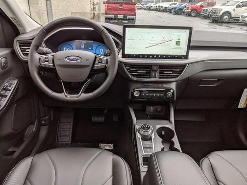 2025 Ford Escape Platinum