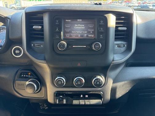 2019 RAM 2500 Tradesman Crew Cab 4x4 6'4' Box