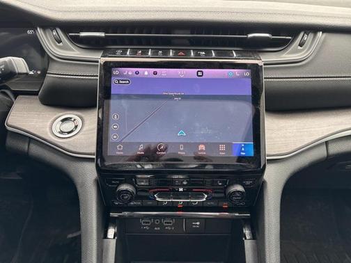 2024 Jeep Grand Cherokee Limited X