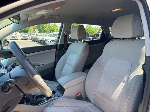Black Noir Pearl 2018 Hyundai TUCSON SEL