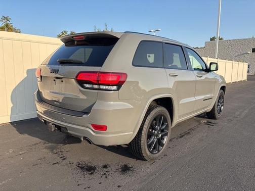 2020 Jeep Grand Cherokee Altitude