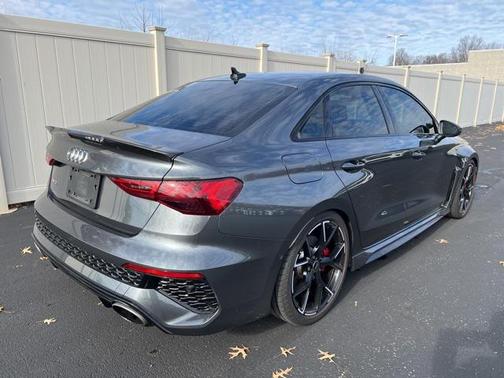 2024 Audi RS 3 TFSI quattro S tronic