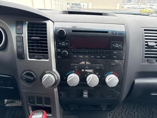 2011 Toyota Tundra Grade