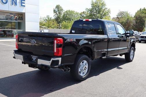 2026 Ford F-350 XLT