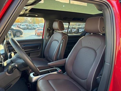 2025 Volkswagen ID. Buzz Pro S Plus with 4MOTION