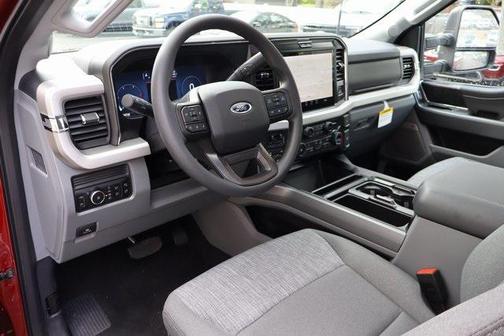 2026 Ford F-350 XLT
