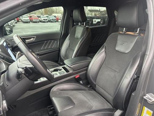 2021 Ford Edge ST