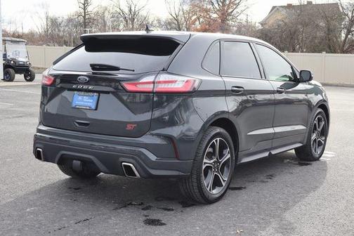 2021 Ford Edge ST