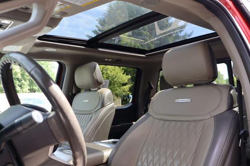 Rapid Red Metallic Tinted Clearcoat 2024 Ford F-150 Platinum