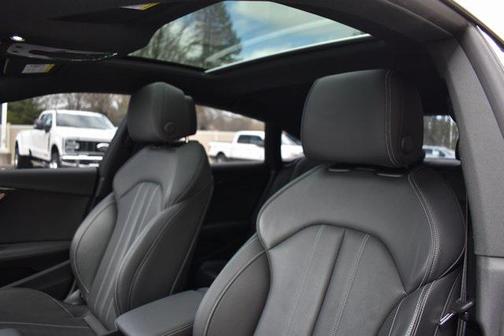 2022 Audi S5 3.0T Prestige