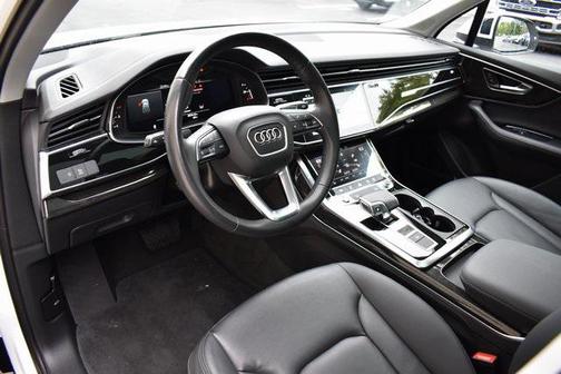 2024 Audi Q7 55 Premium Plus