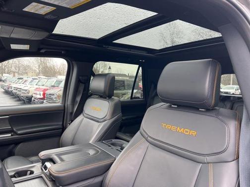 2025 Ford Expedition Tremor