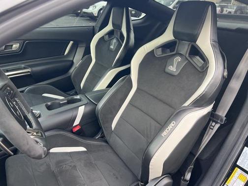 2022 Ford Shelby GT500 Base