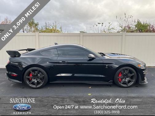2022 Ford Shelby GT500 Base