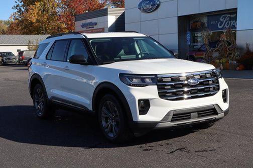Star White Metallic Tri-Coat 2026 Ford Explorer Active