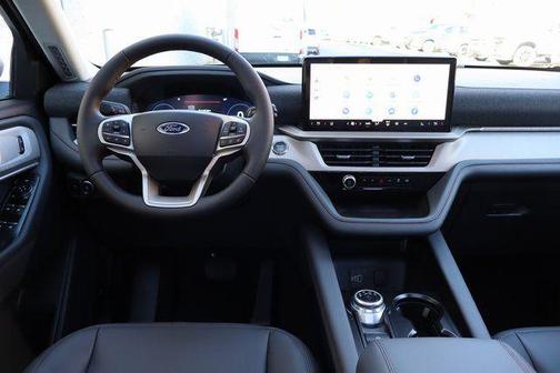 Star White Metallic Tri-Coat 2026 Ford Explorer Active