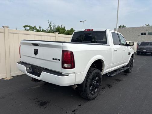 2017 RAM 2500 Laramie Crew Cab 4x4 6'4' Box