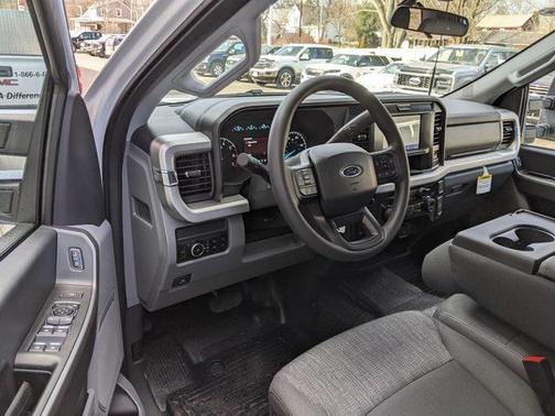 2025 Ford F-250 XLT