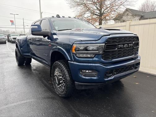 2023 RAM 3500 Limited Mega Cab 4x4 6'4' Box