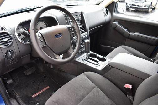 2010 Ford Explorer Sport Trac XLT