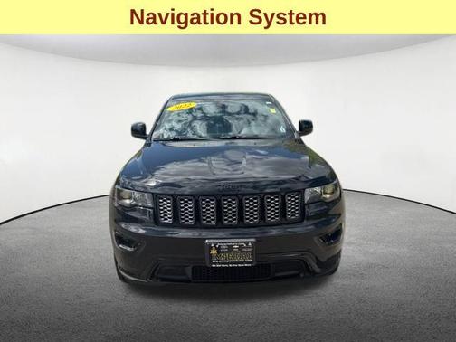 2022 Jeep Grand Cherokee Laredo