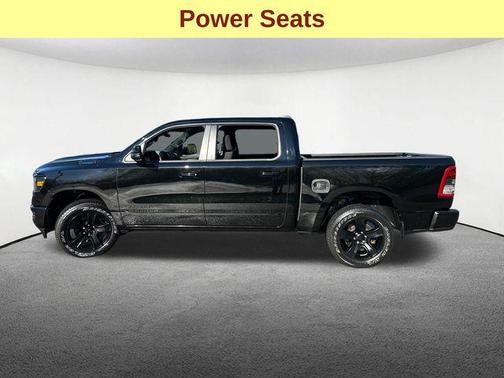 Diamond Black Crystal Pearlcoat 2023 RAM 1500 Big Horn/Lone Star