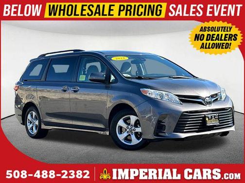 Predawn Gray Mica 2018 Toyota Sienna LE
