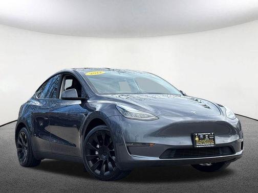 2022 Tesla Model Y Long Range Dual Motor All-Wheel Drive