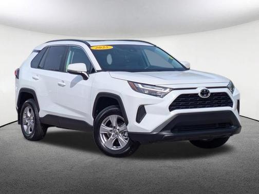 Ice Cap 2025 Toyota RAV4 XLE