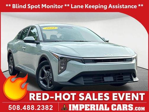 2025 Kia K4 LXS