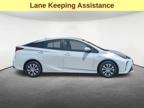 Wind Chill Pearl 2021 Toyota Prius XLE