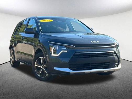 2025 Kia Niro LX
