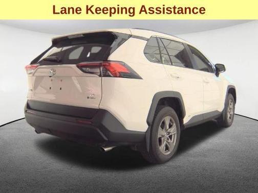 Ice Cap 2025 Toyota RAV4 Hybrid LE