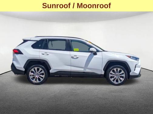 2020 Toyota RAV4 XLE Premium