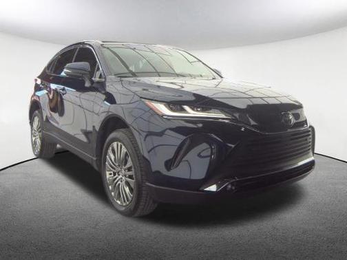 2023 Toyota Venza LE