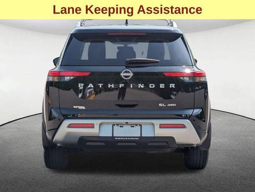 2024 Nissan Pathfinder SL 4WD