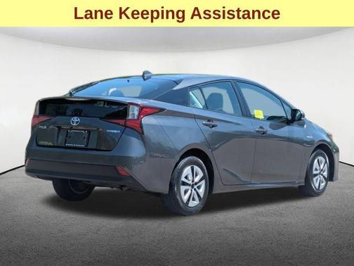 Magnetic Gray Metallic 2022 Toyota Prius LE