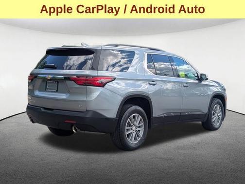 Sterling Gray Metallic 2023 Chevrolet Traverse LT Cloth