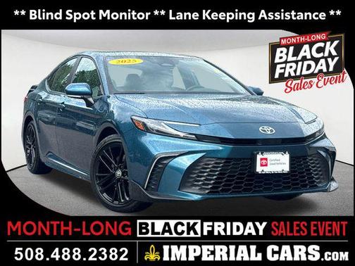 2025 Toyota Camry SE