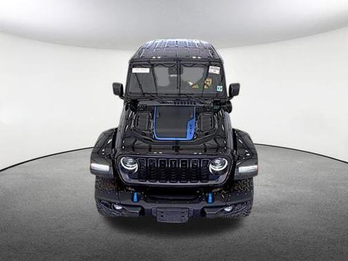 Black Clearcoat 2024 Jeep Wrangler 4xe Rubicon X