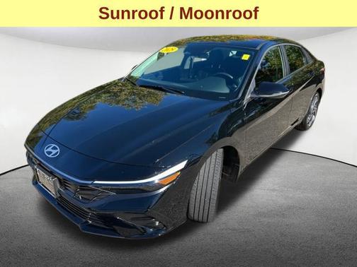 Abyss Black 2025 Hyundai ELANTRA Limited