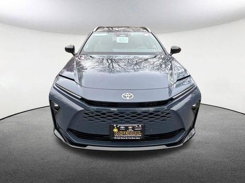 2025 Toyota Crown Signia Limited