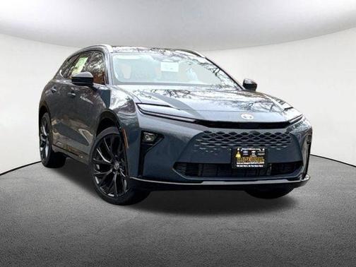 2025 Toyota Crown Signia Limited