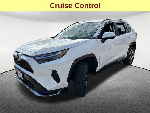 2025 Toyota RAV4 Hybrid SE