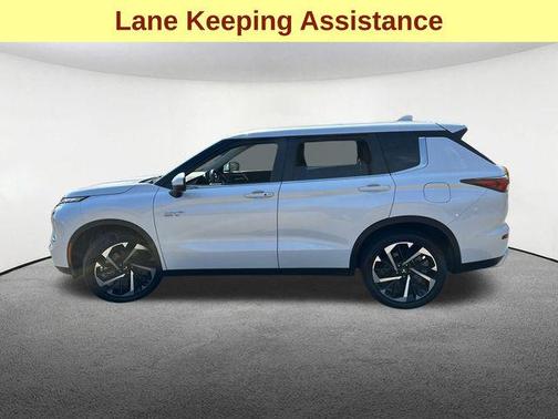 Gray 2024 Mitsubishi Outlander PHEV SE S-AWC