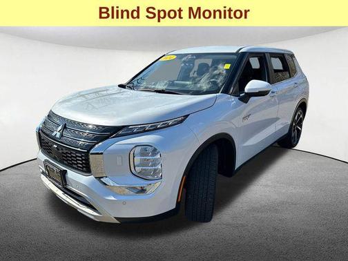 Gray 2024 Mitsubishi Outlander PHEV SE S-AWC