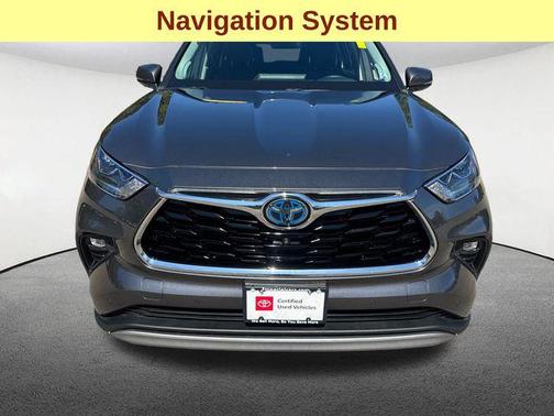2021 Toyota Highlander Hybrid Platinum