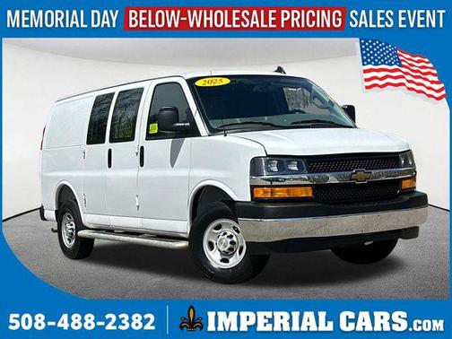 Summit White 2025 Chevrolet Express 2500 Work Van