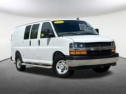 Summit White 2025 Chevrolet Express 2500 Work Van