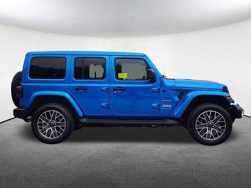Hydro Blue Pearlcoat 2023 Jeep Wrangler 4xe Sahara